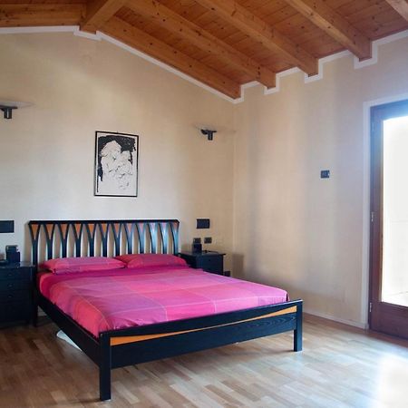 Guesthouse "Villa Tamas" ลีโมเนซุลการ์ดา ภายนอก รูปภาพ