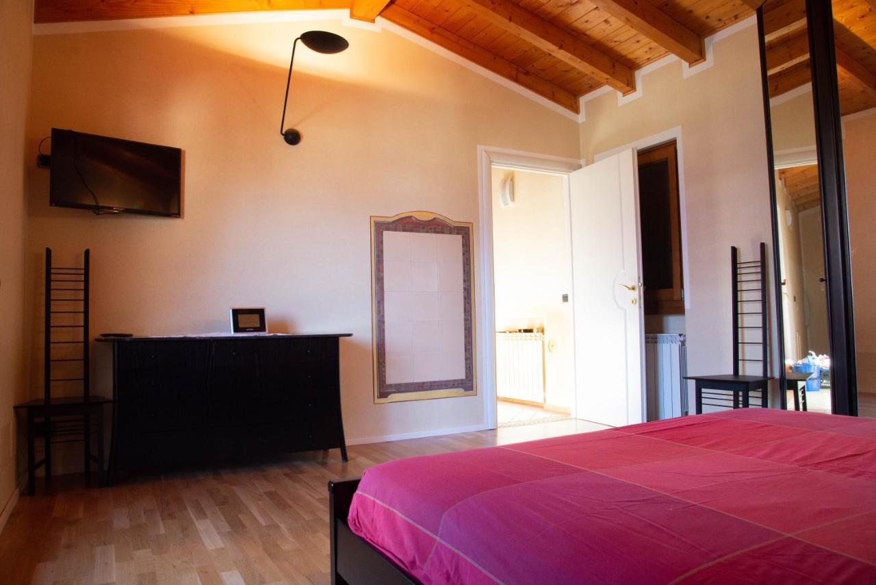Guesthouse "Villa Tamas" ลีโมเนซุลการ์ดา ภายนอก รูปภาพ