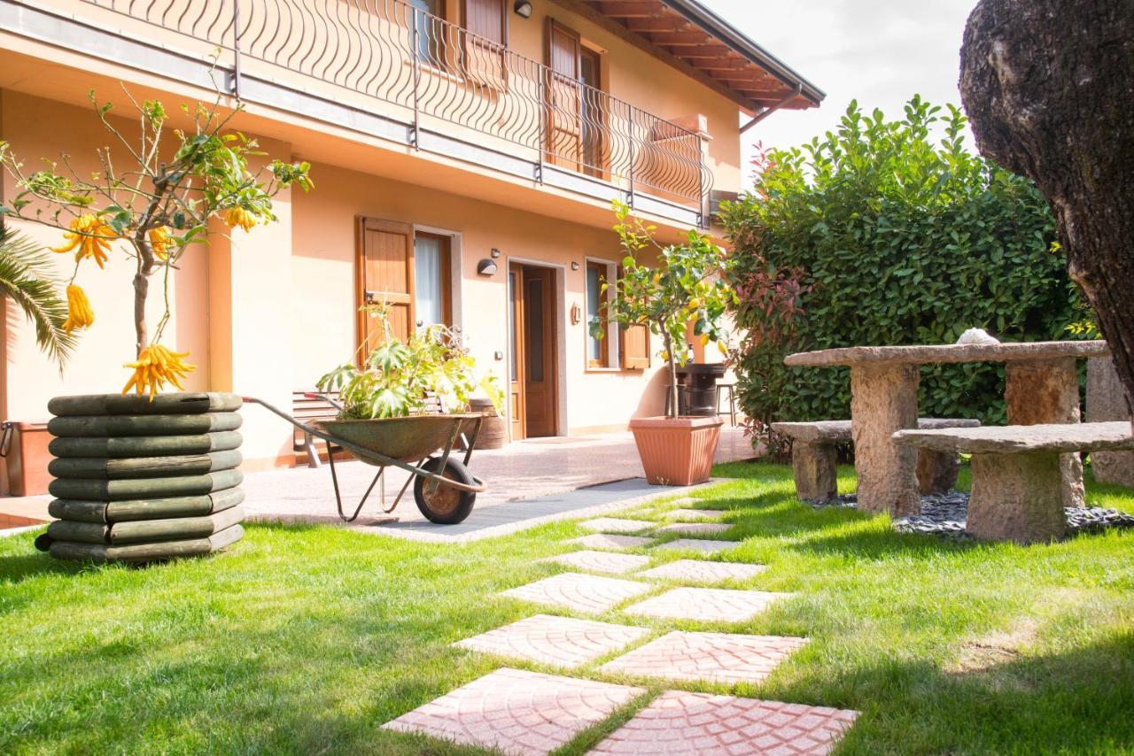 Guesthouse "Villa Tamas" ลีโมเนซุลการ์ดา ภายนอก รูปภาพ