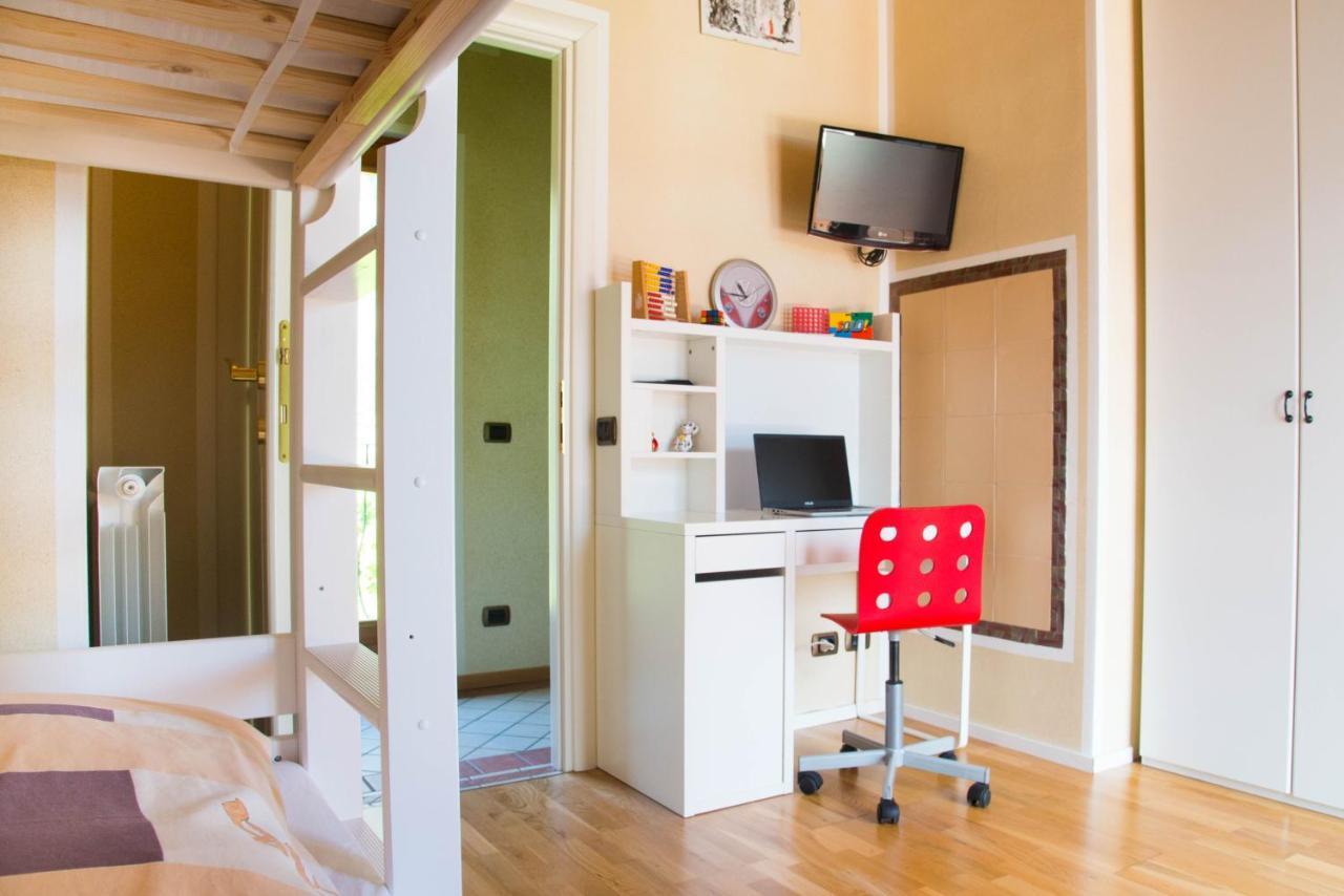 Guesthouse "Villa Tamas" ลีโมเนซุลการ์ดา ภายนอก รูปภาพ